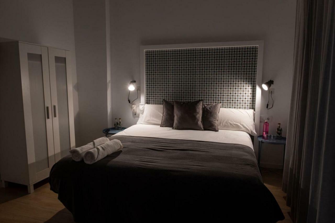 Gomez Rooms Xativa Bagian luar foto